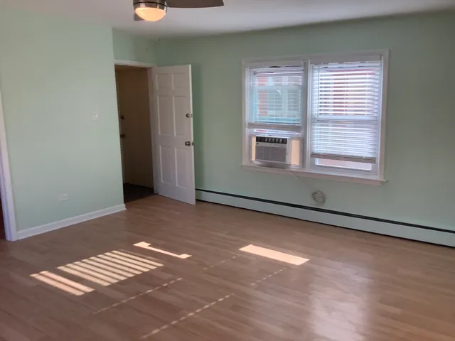 $1,650 | 4545 SW Highway, Unit 1, Oak Lawn, IL 60453