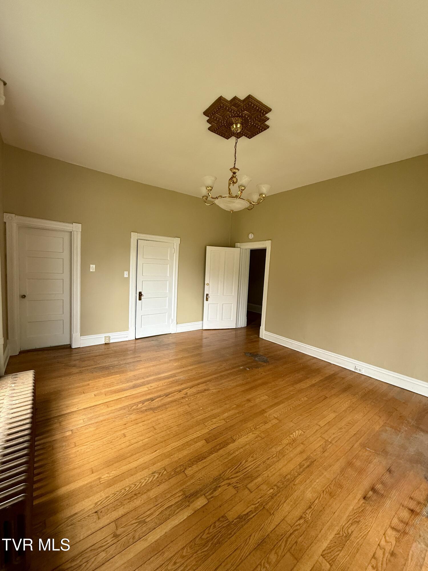 234 Solar Street, Unit 101 Bristol, VA 24201 - Photo 5 of 22 IMG_0168