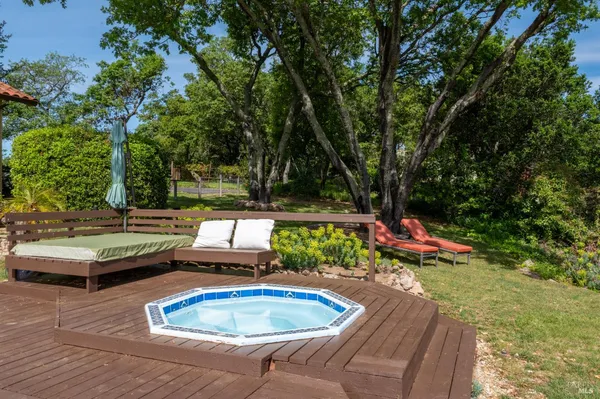 $8,000 | 452 Chestnut Avenue, Sonoma, CA 95476