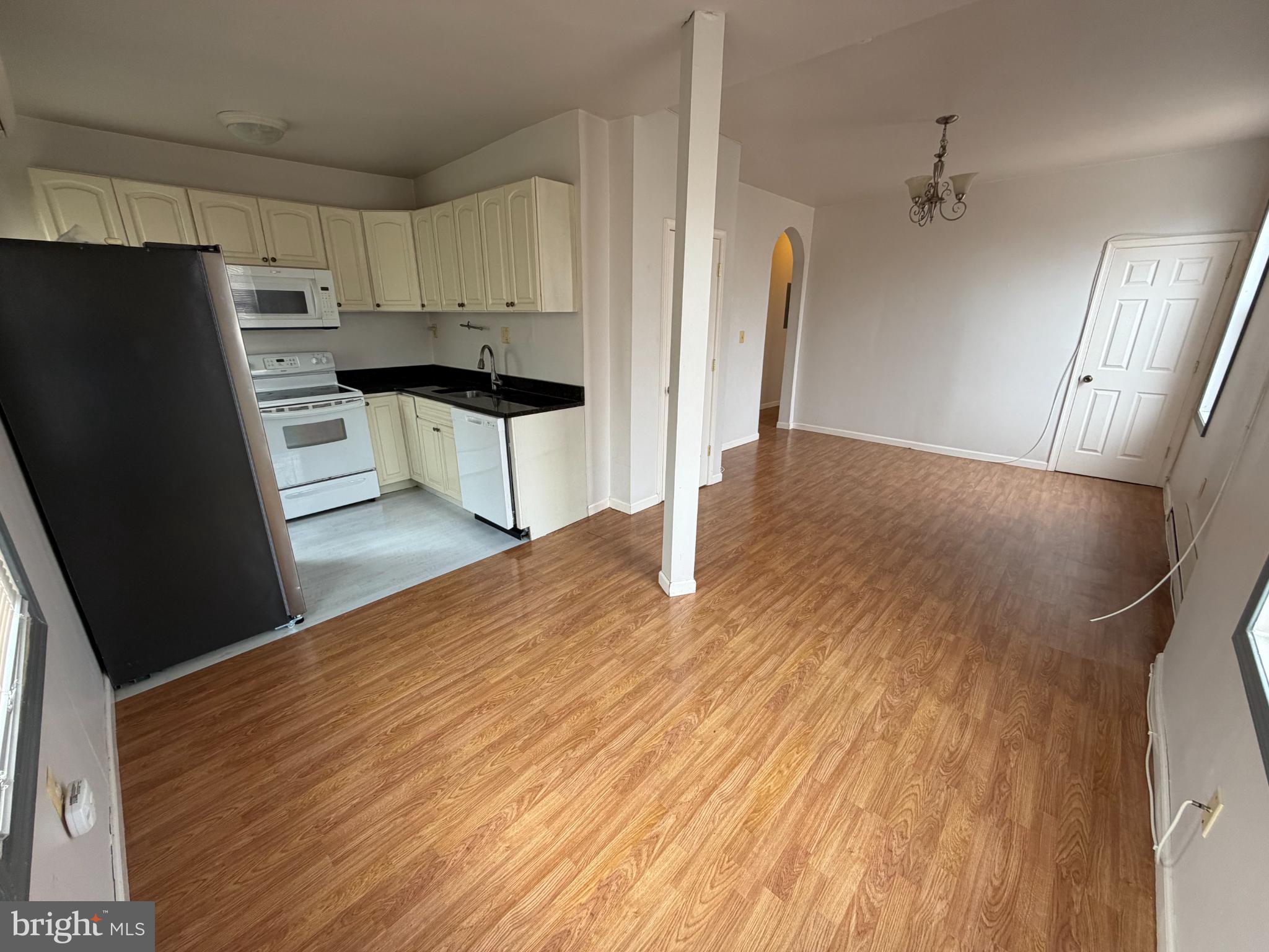 600 Keefer Place Northwest, Unit 3 Washington, DC 20010 - Photo 5 of 21 Spacious open layout with modern kitchen.