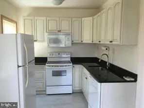 $2,390 | 600 Keefer Place Northwest, Unit 3, Washington, DC 20010