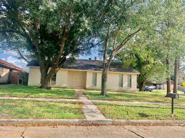 $1,745 | 722 Stephanie Drive, Missouri City, TX 77489