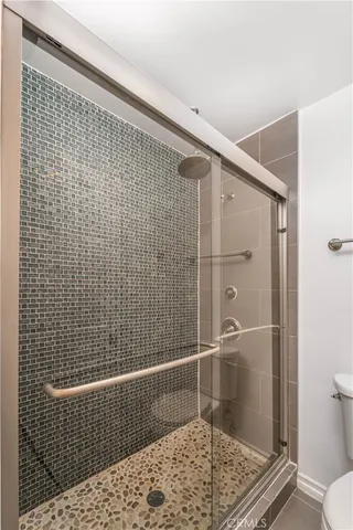 $5,000 | 22020 Buenaventura Street, Woodland Hills, CA 91364