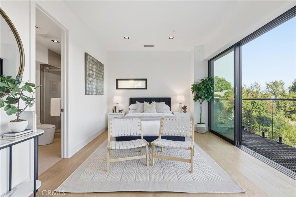 16800 Oak View Drive Encino, CA 91436 - Photo 19 of 42