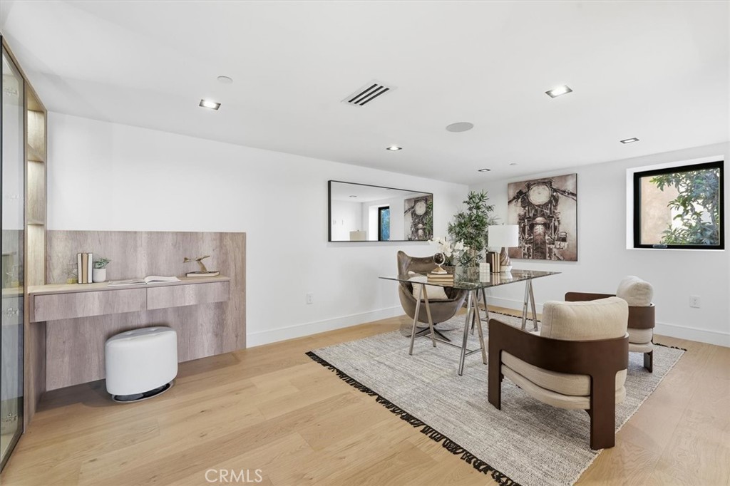 16800 Oak View Drive Encino, CA 91436 - Photo 25 of 42