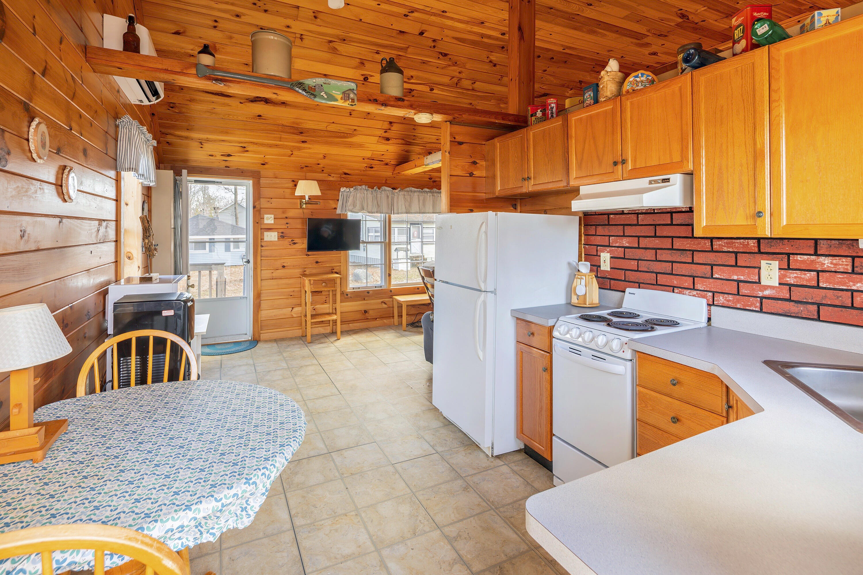 4 Sarah Lane Standish, ME 04084 - Photo 6 of 40