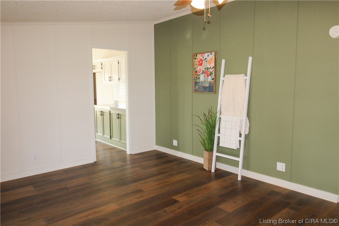 29621 Robin Road Pekin, IN 47165 - Photo 5 of 26 Gallery Image 5