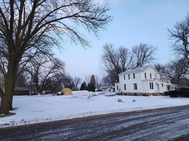 $190,000 | 318 2nd Avenue, Pemberton, MN 56078