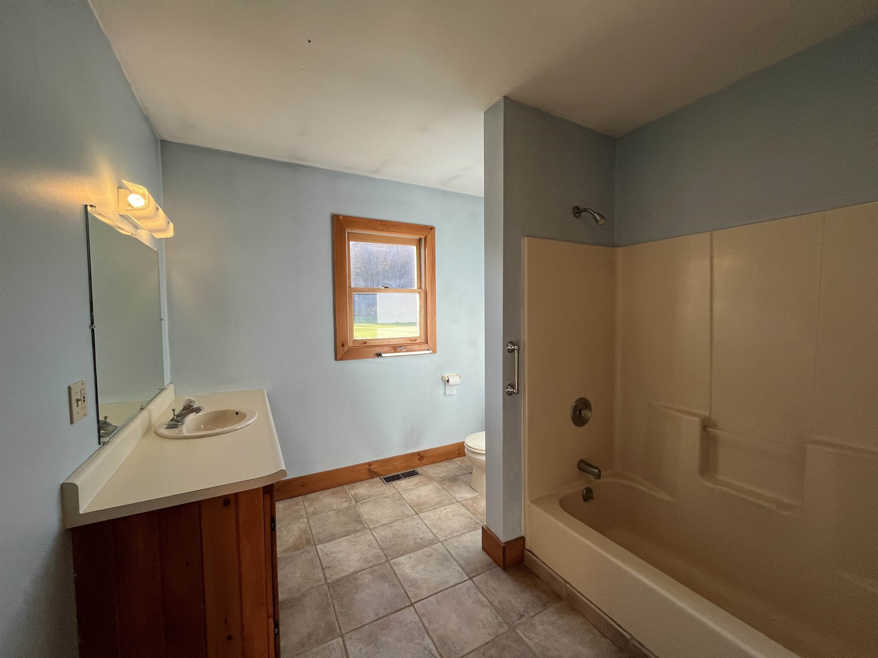 674 Middle Road Salisbury, VT 05769 - Photo 3 of 22