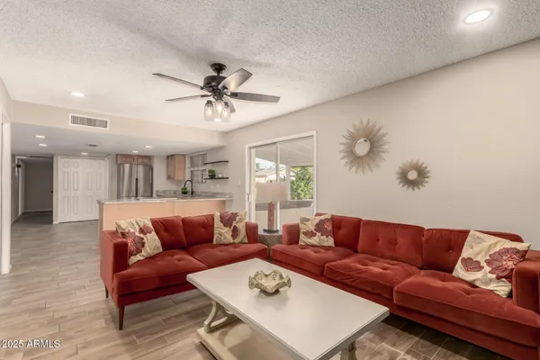 $400,000 | 12455 North Columbine Drive, Phoenix, AZ 85029