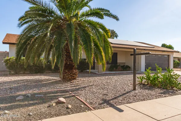 $400,000 | 12455 North Columbine Drive, Phoenix, AZ 85029