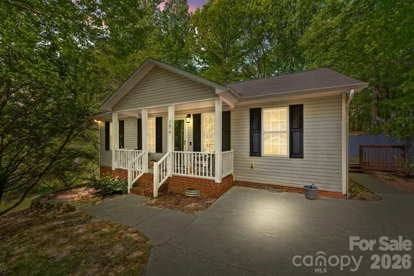 $310,000 | 124 Stately Pines Drive, Troutman, NC 28166