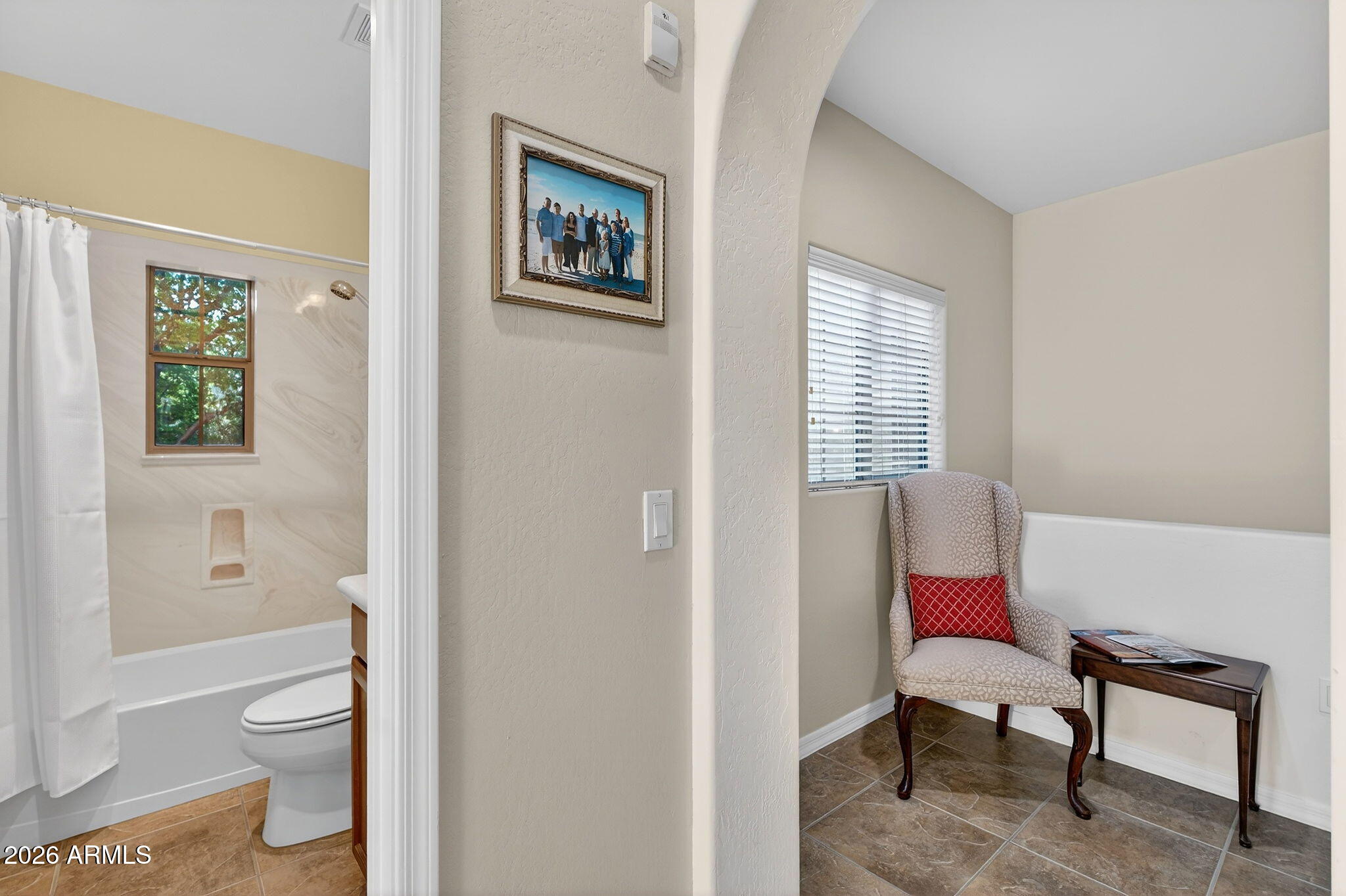 3935 East Rough Rider Road, Unit 1088 Phoenix, AZ 85050 - Photo 26 of 49 Small loft