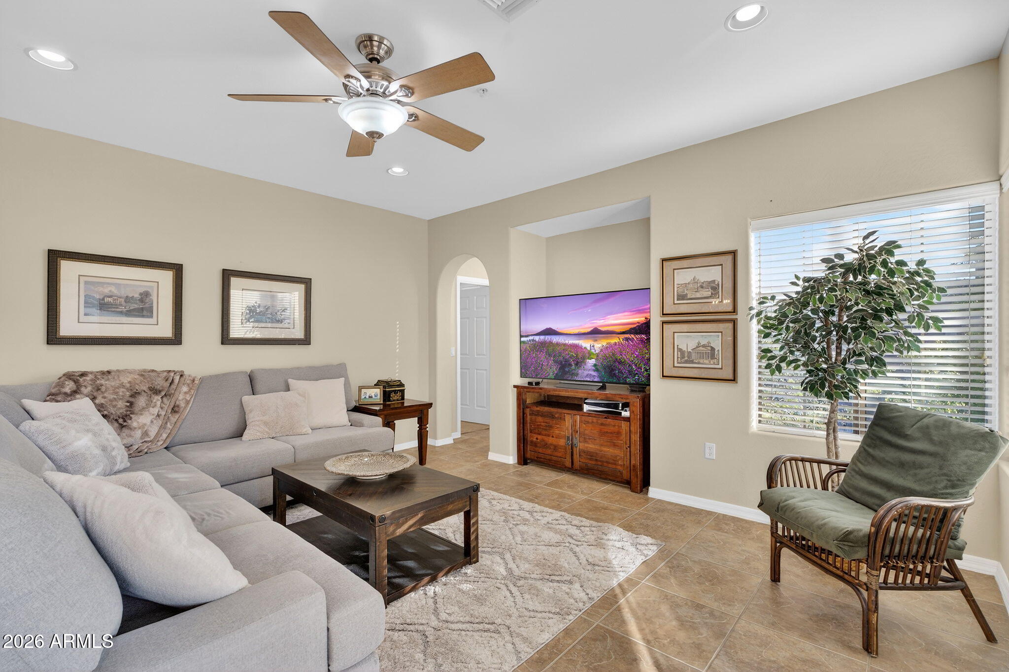 3935 East Rough Rider Road, Unit 1088 Phoenix, AZ 85050 - Photo 5 of 49 Family room