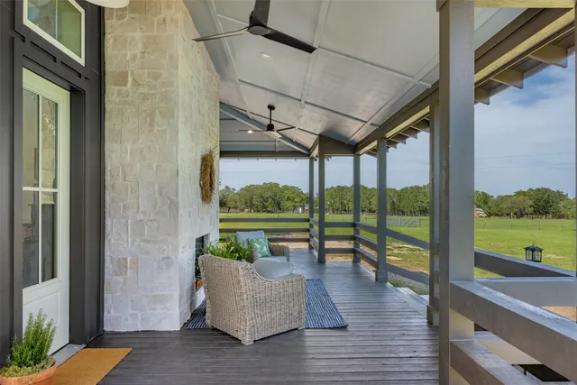 $1,795,000 | 377 Florida Chapel Road, Round Top, TX 78954