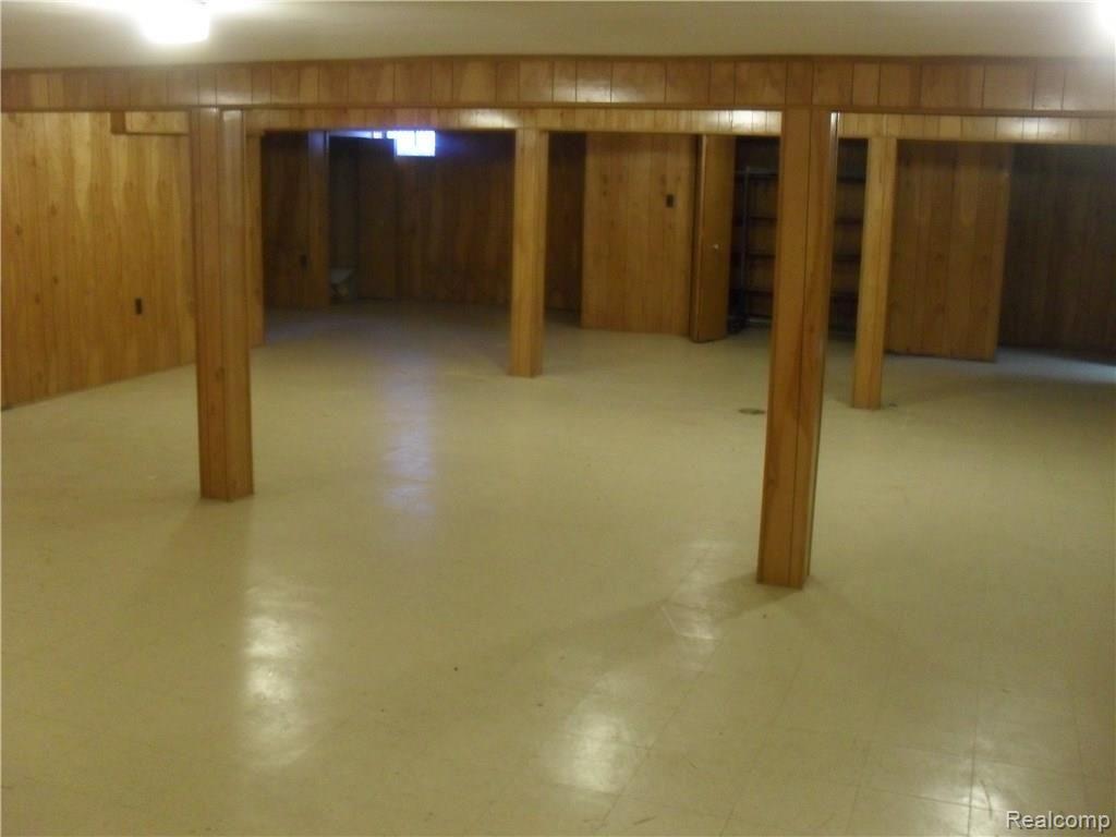 2430 East Thirteen Mile Road Warren, MI 48092 - Photo 13 of 18 13 mile 011.JPG
