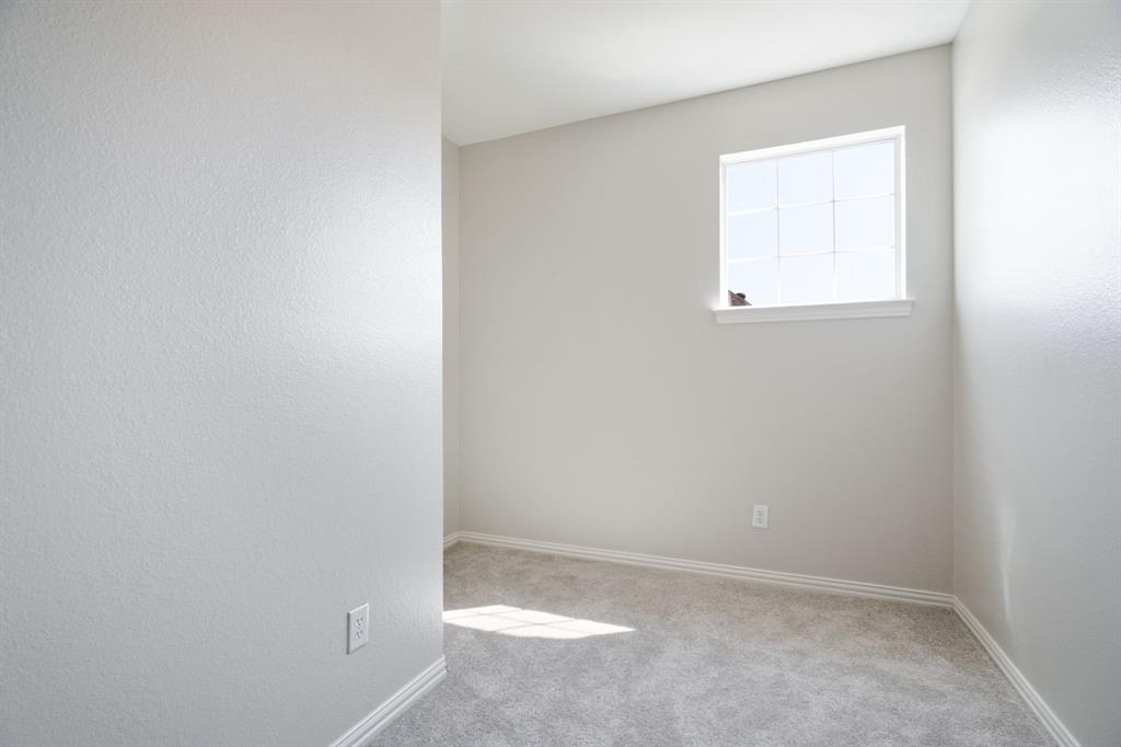 6407 Capulet Place Dallas, TX 75252 - Photo 20 of 33 an empty room with a window