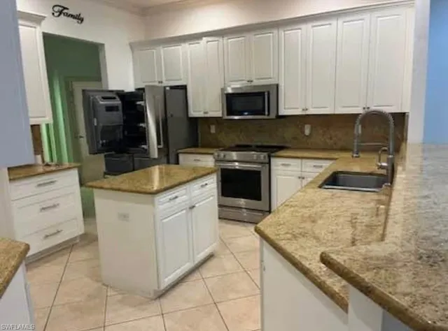 $770,000 | 2841 12th Avenue Northeast, Naples, FL 34120