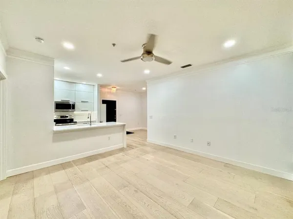 $2,300 | 4207 South Dale Mabry Highway, Unit 5110, Tampa, FL 33611