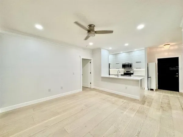 $2,300 | 4207 South Dale Mabry Highway, Unit 5110, Tampa, FL 33611