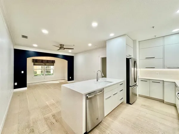 $2,300 | 4207 South Dale Mabry Highway, Unit 5110, Tampa, FL 33611