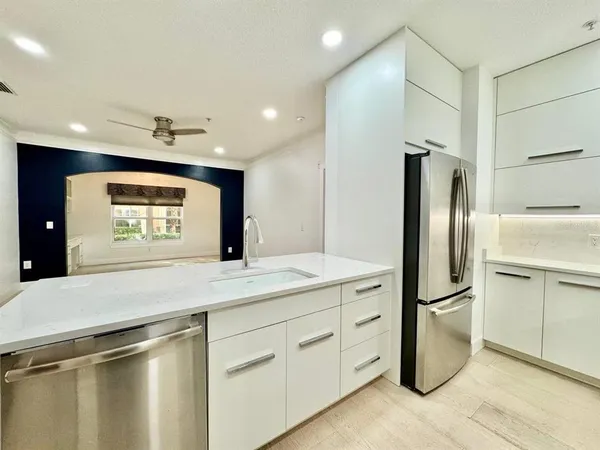 $2,300 | 4207 South Dale Mabry Highway, Unit 5110, Tampa, FL 33611