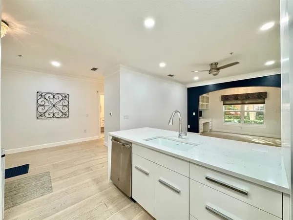 $2,300 | 4207 South Dale Mabry Highway, Unit 5110, Tampa, FL 33611