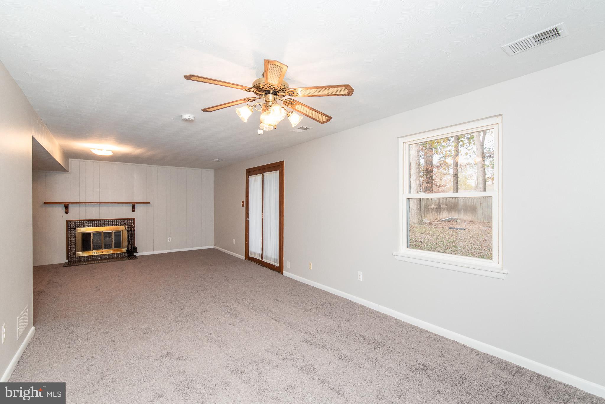 121 Redbud Road Edgewood, MD 21040 - Photo 16 of 36 Family Room