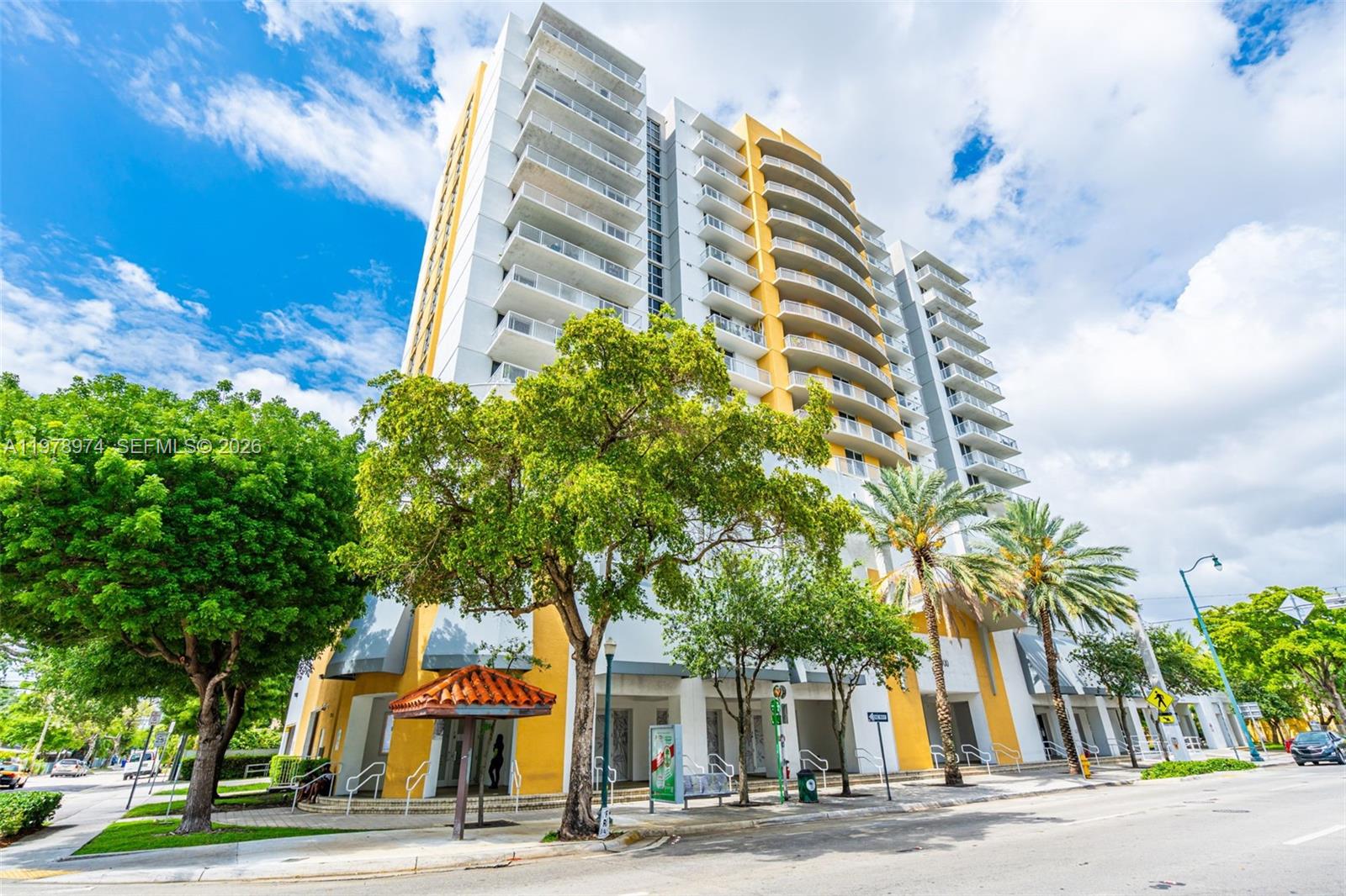 900 Southwest 8th Street, Unit 1603 Miami, FL 33130 - Photo 2 of 32 a front view of a building