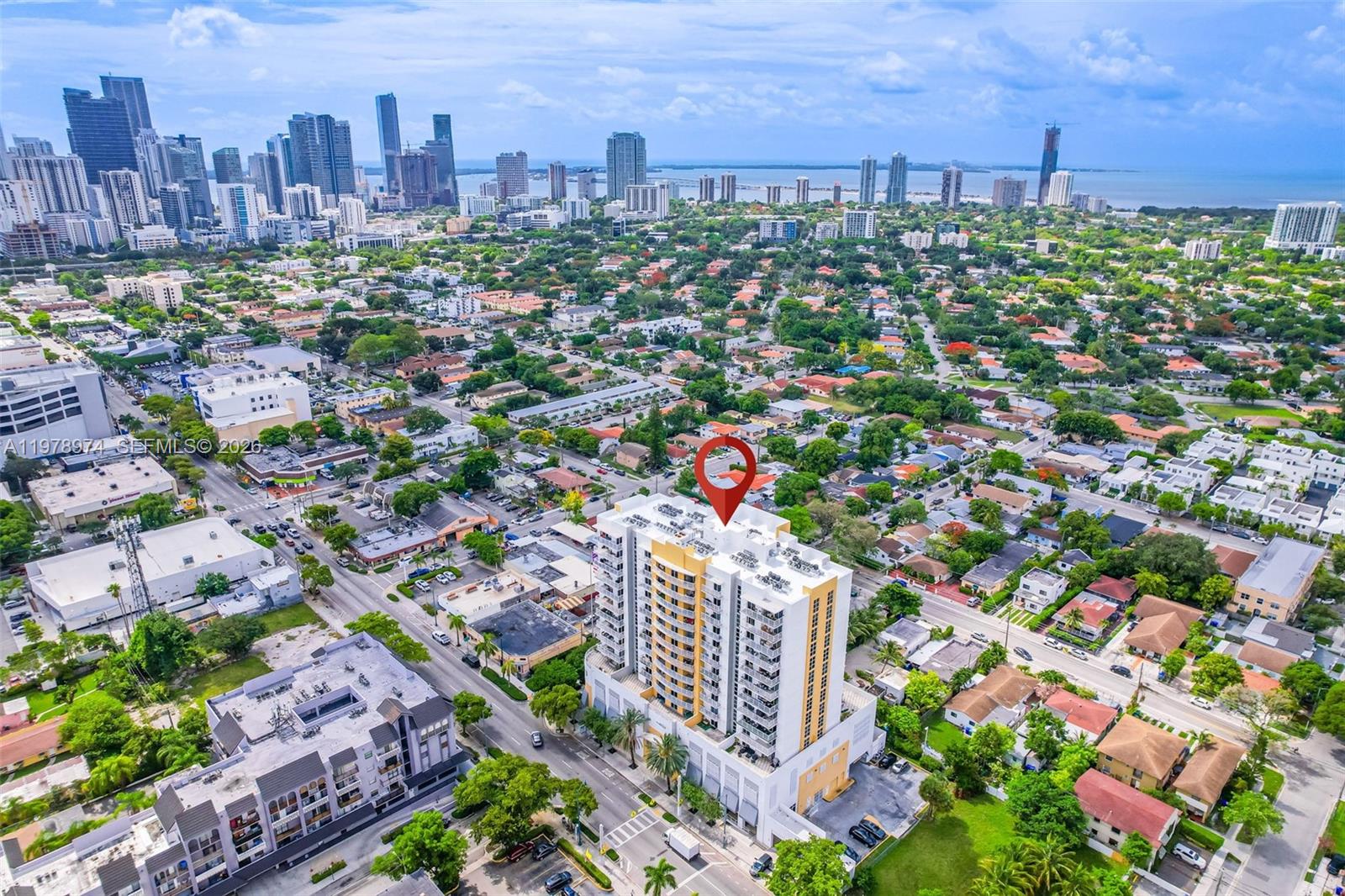 900 Southwest 8th Street, Unit 1603 Miami, FL 33130 - Photo 25 of 32 an aerial view of multiple house