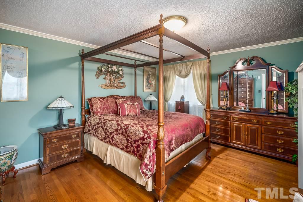 4901 Fallbrook Circle Raleigh, NC 27604 - Photo 18 of 30