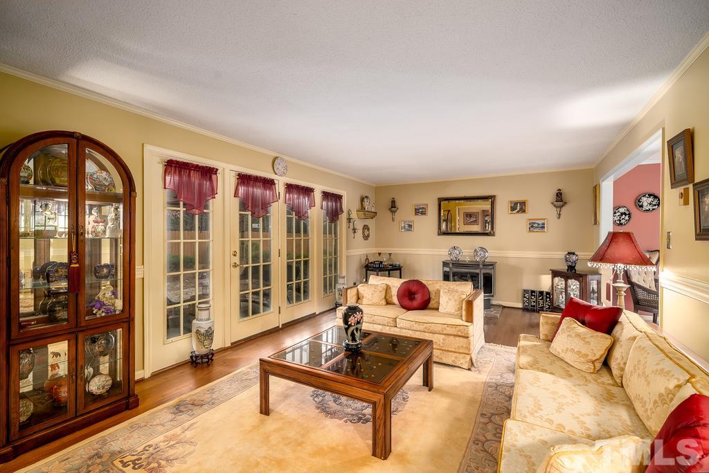 4901 Fallbrook Circle Raleigh, NC 27604 - Photo 5 of 30