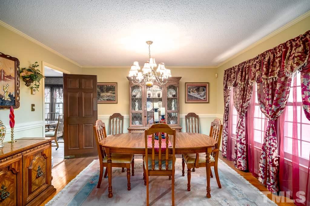 4901 Fallbrook Circle Raleigh, NC 27604 - Photo 6 of 30