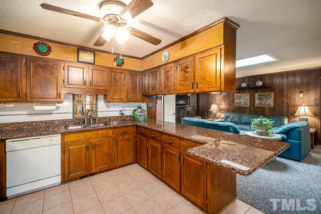 4901 Fallbrook Circle Raleigh, NC 27604 - Photo 9 of 30