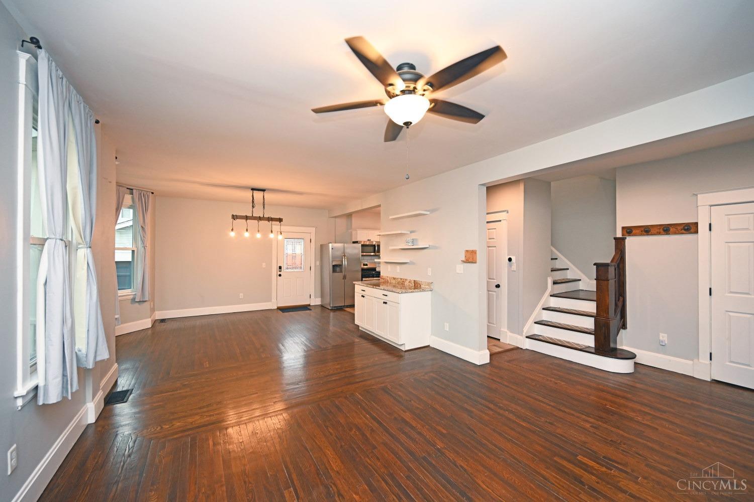 6223 Roe Street Cincinnati, OH 45227 - Photo 9 of 43 Gallery Image 9