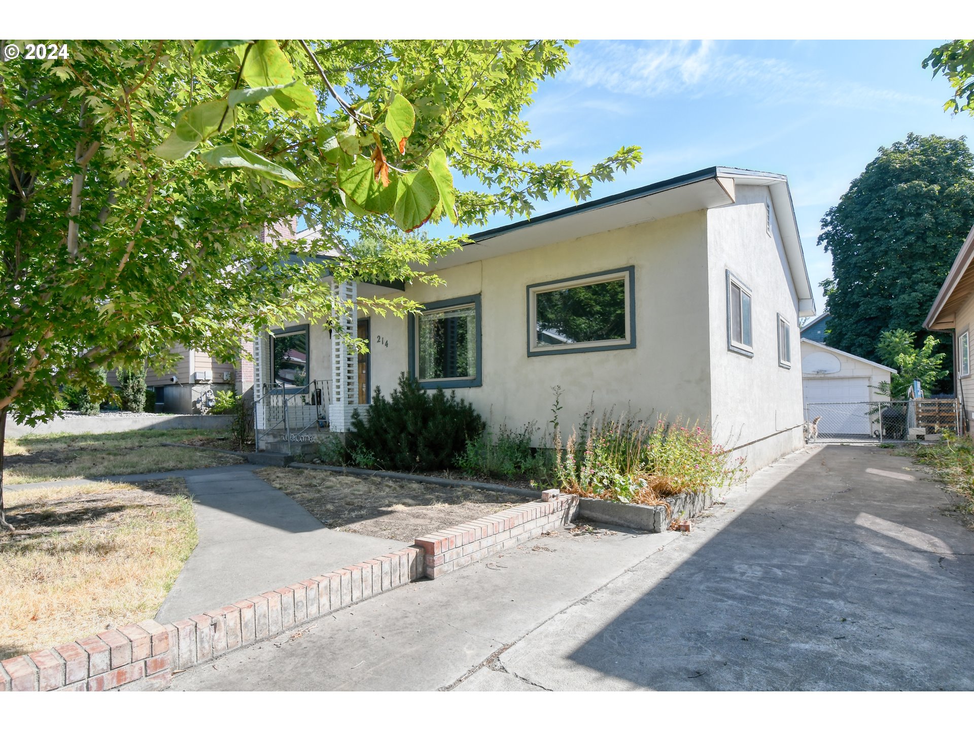 214 Northwest 8th Street Pendleton, OR 97801 - Photo 2 of 34 Gallery Image 2