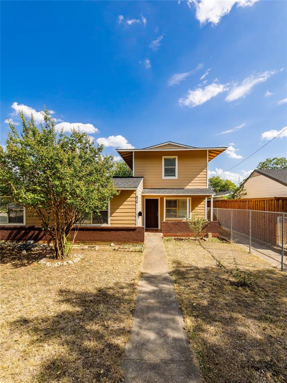 826 Ryan Road Dallas, TX 75224 - Photo 28 of 34 a view of a house with a yard