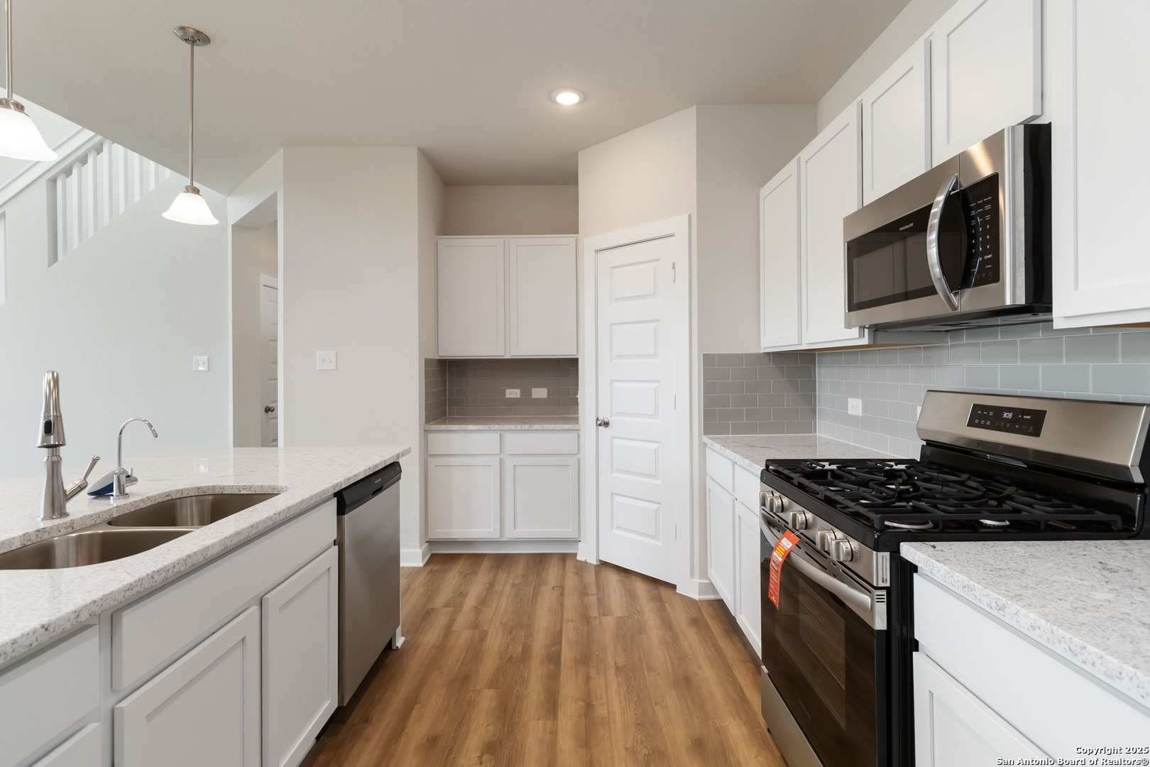 8968 Hazel Birch Elmendorf, TX 78112 - Photo 12 of 29