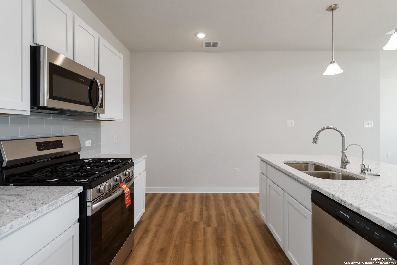 8968 Hazel Birch Elmendorf, TX 78112 - Photo 14 of 29