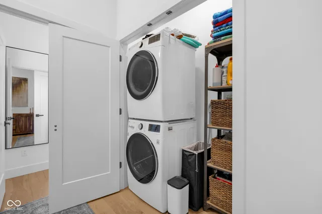 $645,000 | 709 Sanders Street, Indianapolis, IN 46203