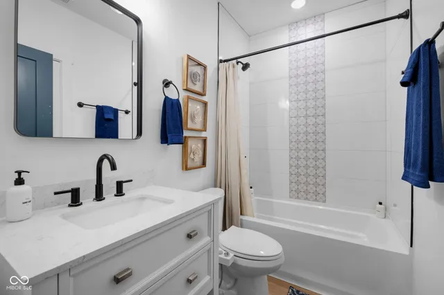 $645,000 | 709 Sanders Street, Indianapolis, IN 46203