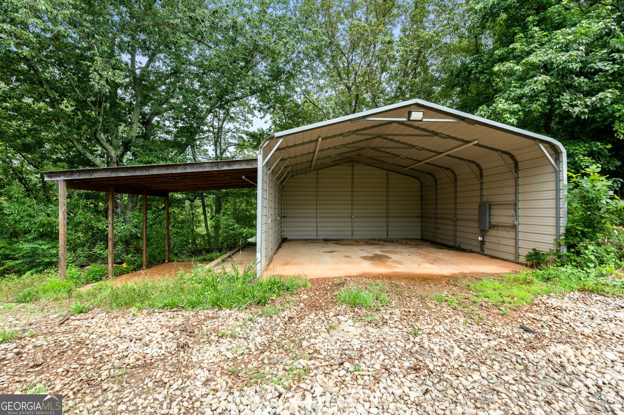 735 Firetower Road Thomaston, GA 30286 - Photo 60 of 112 a front view of a house with garden