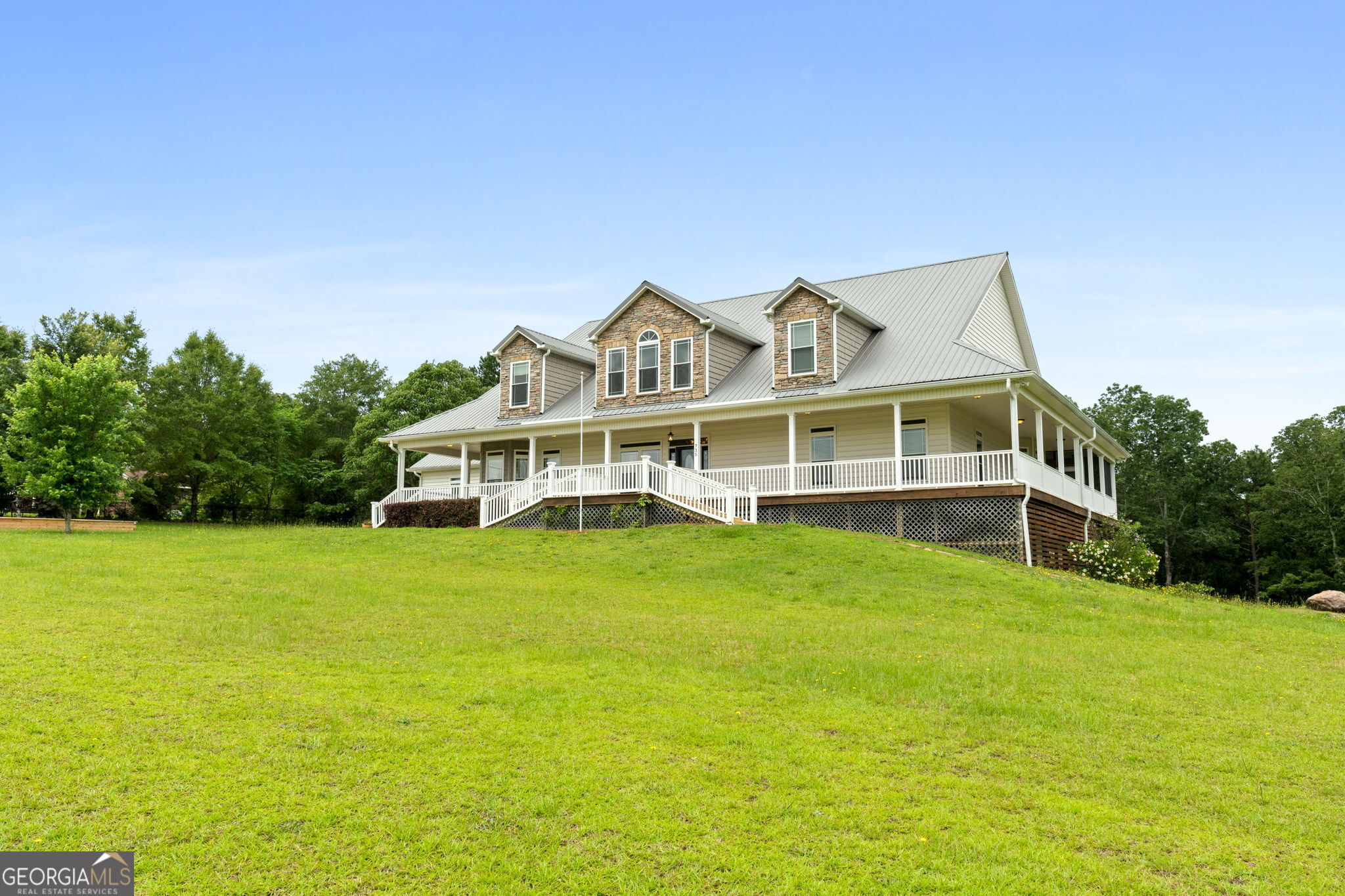 735 Firetower Road Thomaston, GA 30286 - Photo 62 of 112 a front view of a house with a garden