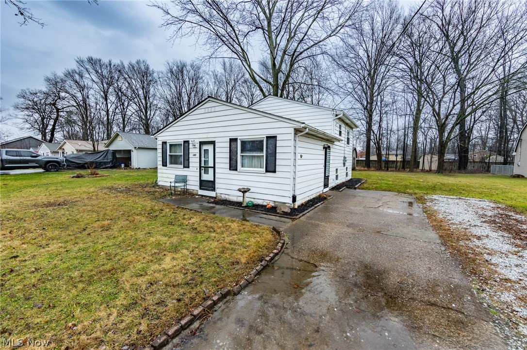 4991 Lear Nagle Road North Ridgeville, OH 44039 - Photo 1 of 35