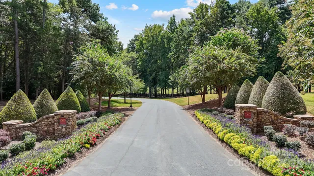 $719,000 | 11118 Persimmon Creek Drive, Mint Hill, NC 28227