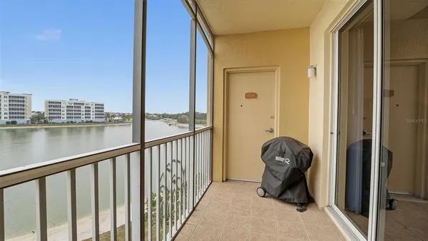 $835,000 | 6340 Water Crest Way, Unit 301, Lakewood Ranch, FL 34202