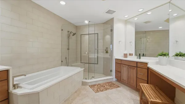 $835,000 | 6340 Water Crest Way, Unit 301, Lakewood Ranch, FL 34202
