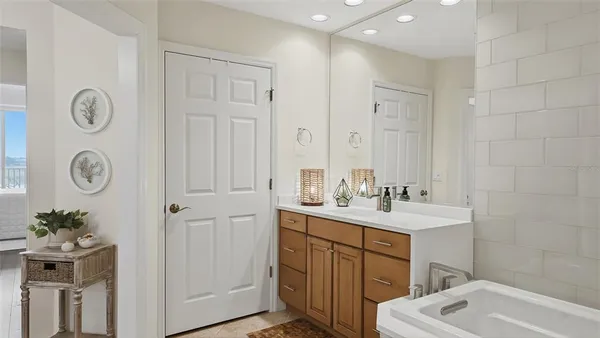 $835,000 | 6340 Water Crest Way, Unit 301, Lakewood Ranch, FL 34202