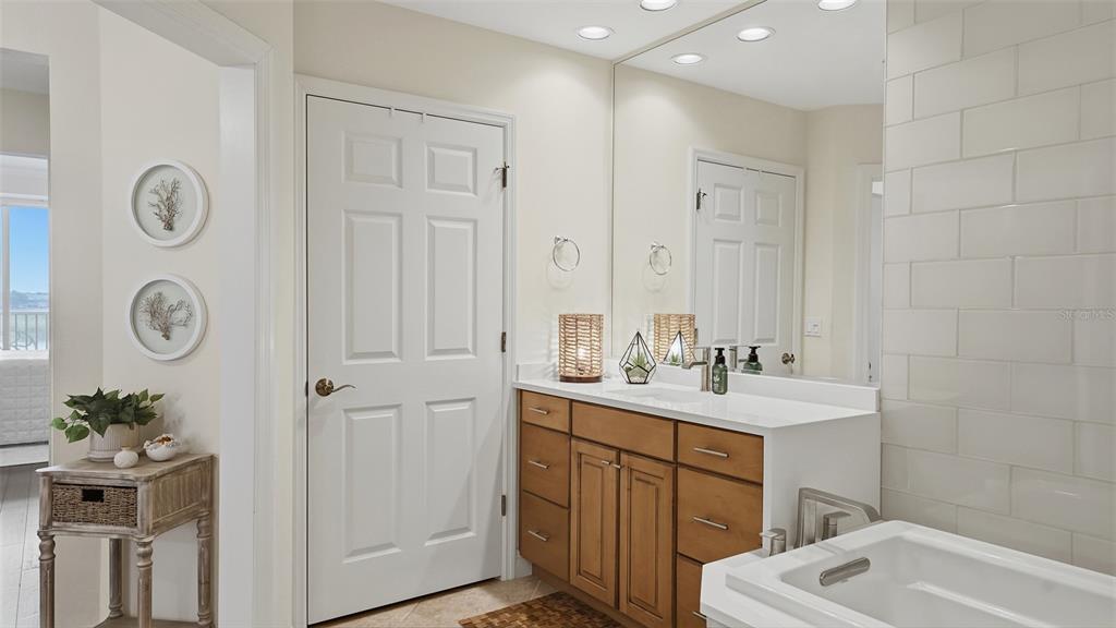 6340 Water Crest Way, Unit 301 Lakewood Ranch, FL 34202 - Photo 33 of 98