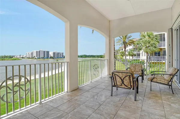 $835,000 | 6340 Water Crest Way, Unit 301, Lakewood Ranch, FL 34202